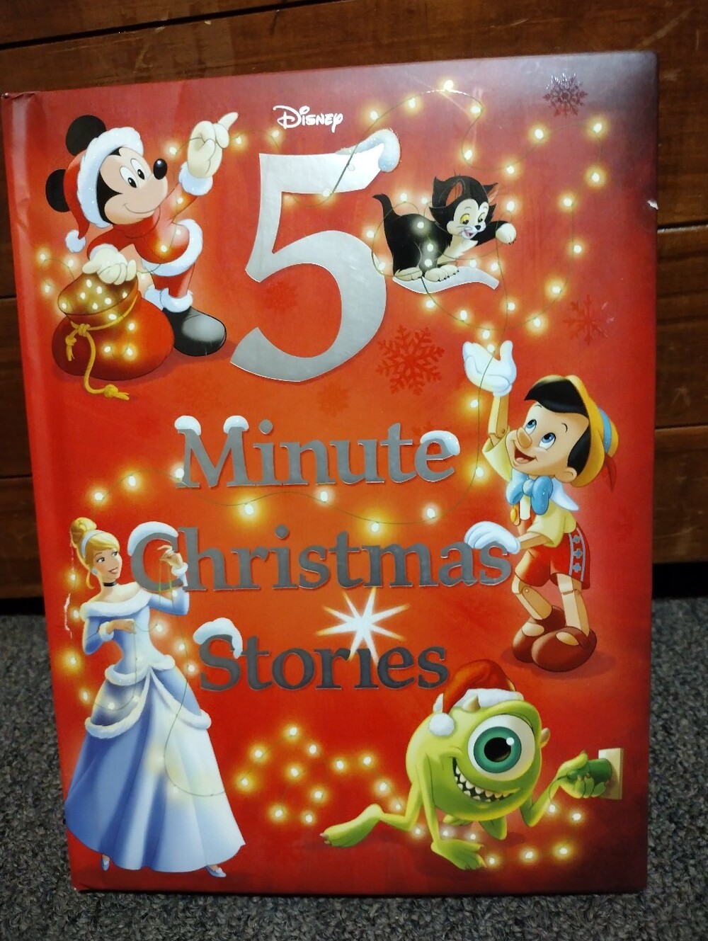 Disney 5 Minute Christmas Stories Book